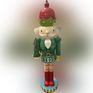 Beautiful nutcracker glossy finish